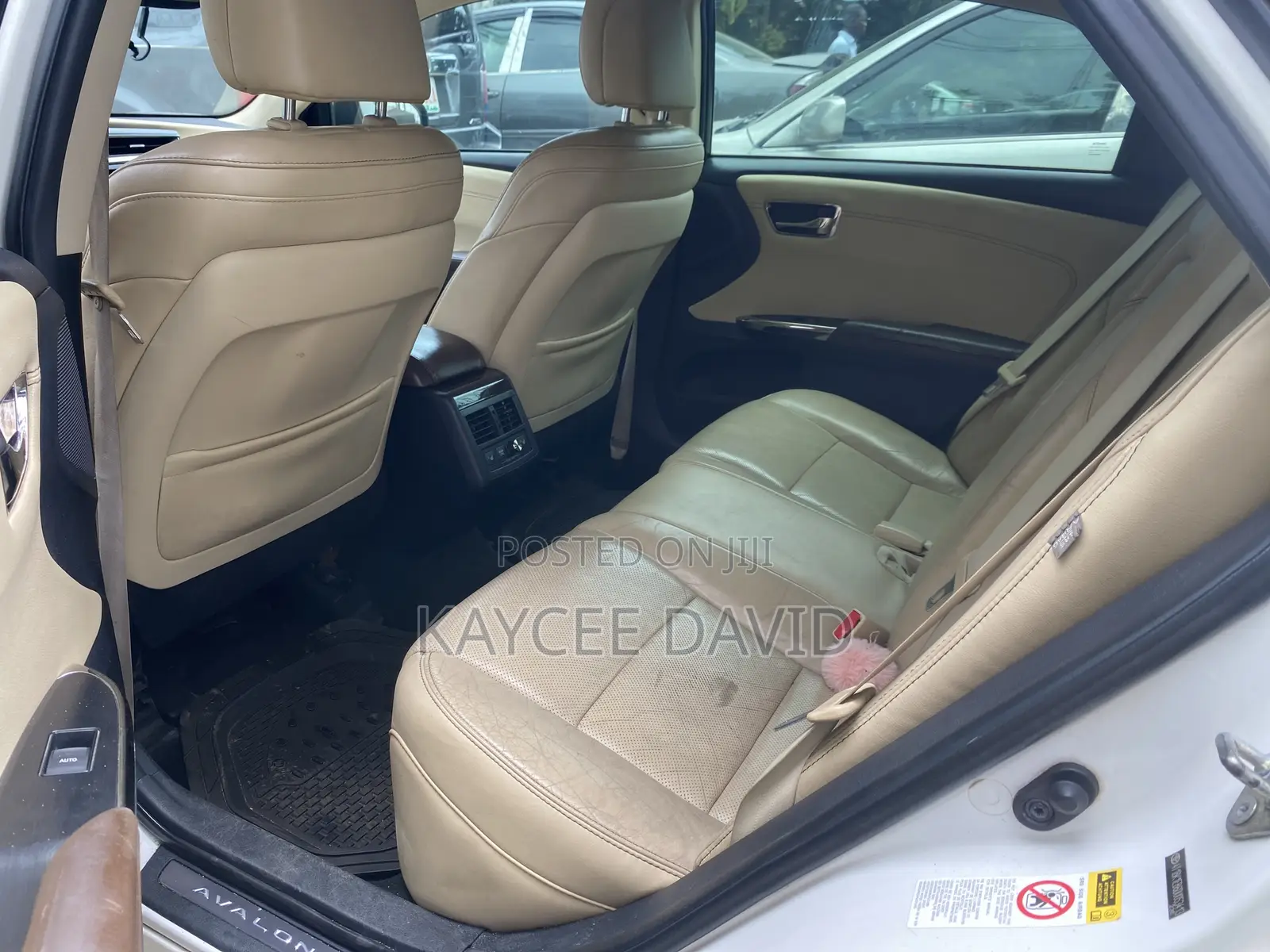 Toyota Avalon Limited Sedan FWD (3.5L 6cyl 6A) 2013 White