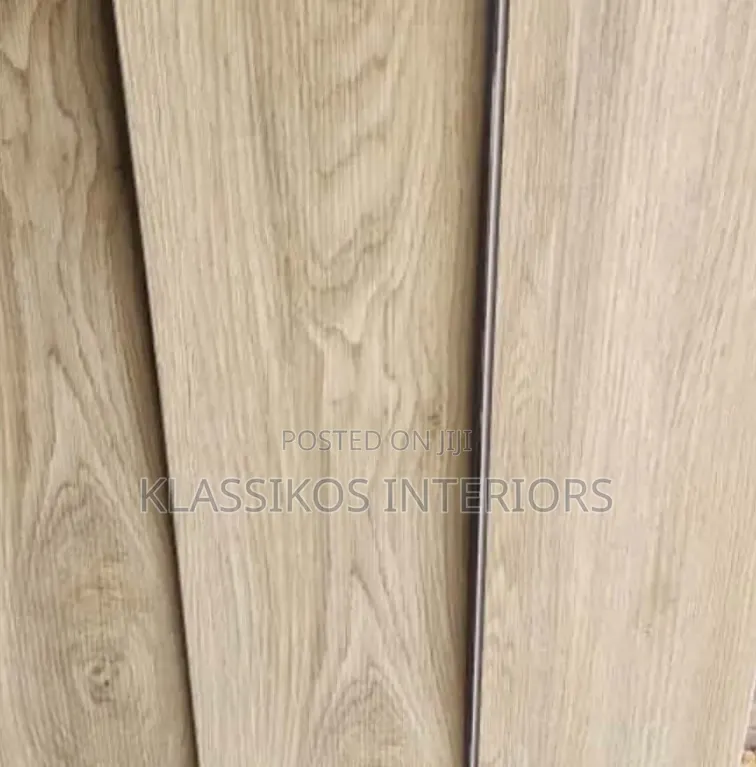 Modern Wood Effect Vinyl and SPC Flooring for Living Room & Office