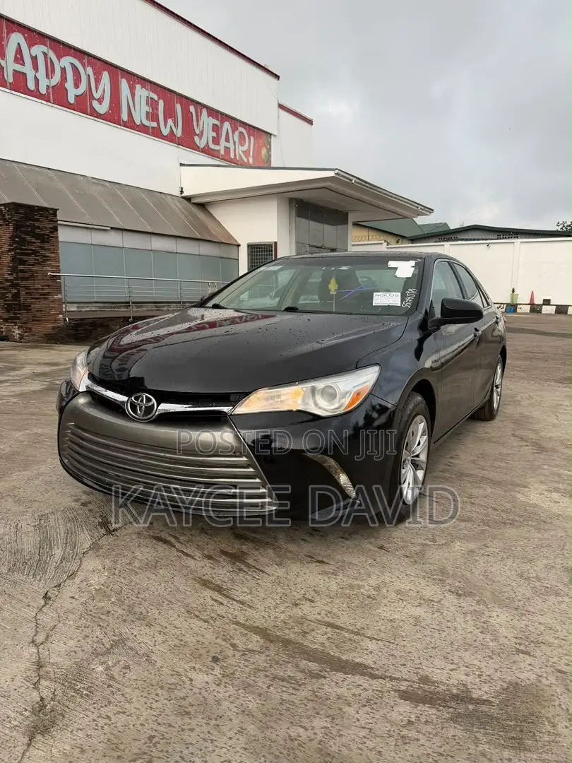 Toyota Camry LE 4dr Sedan (2.5L 4cyl 6A) 2015 Black