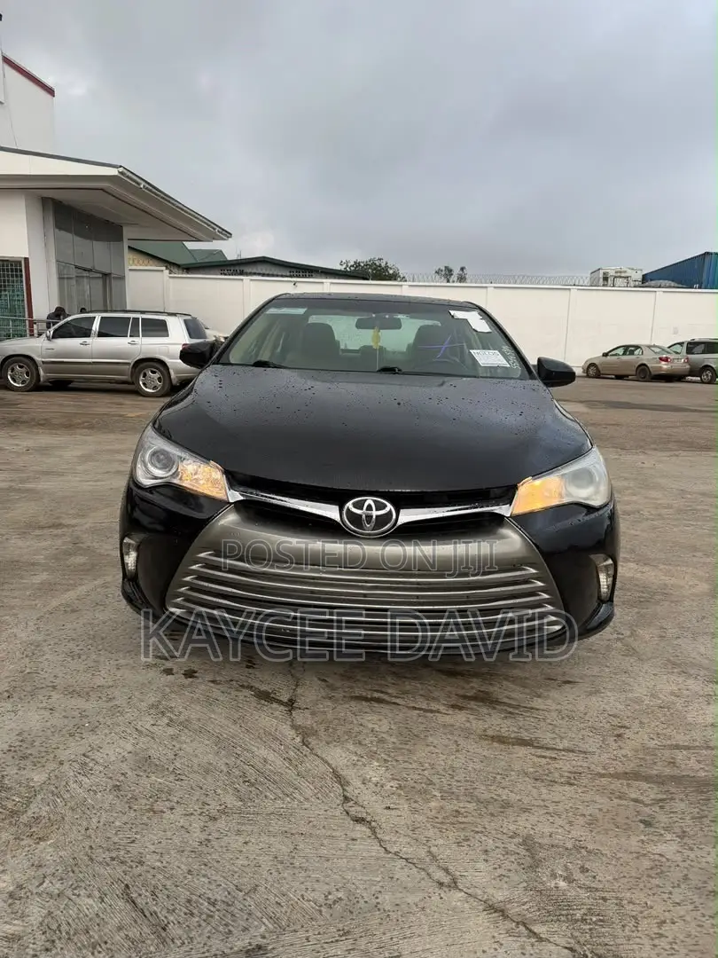Toyota Camry LE 4dr Sedan (2.5L 4cyl 6A) 2015 Black