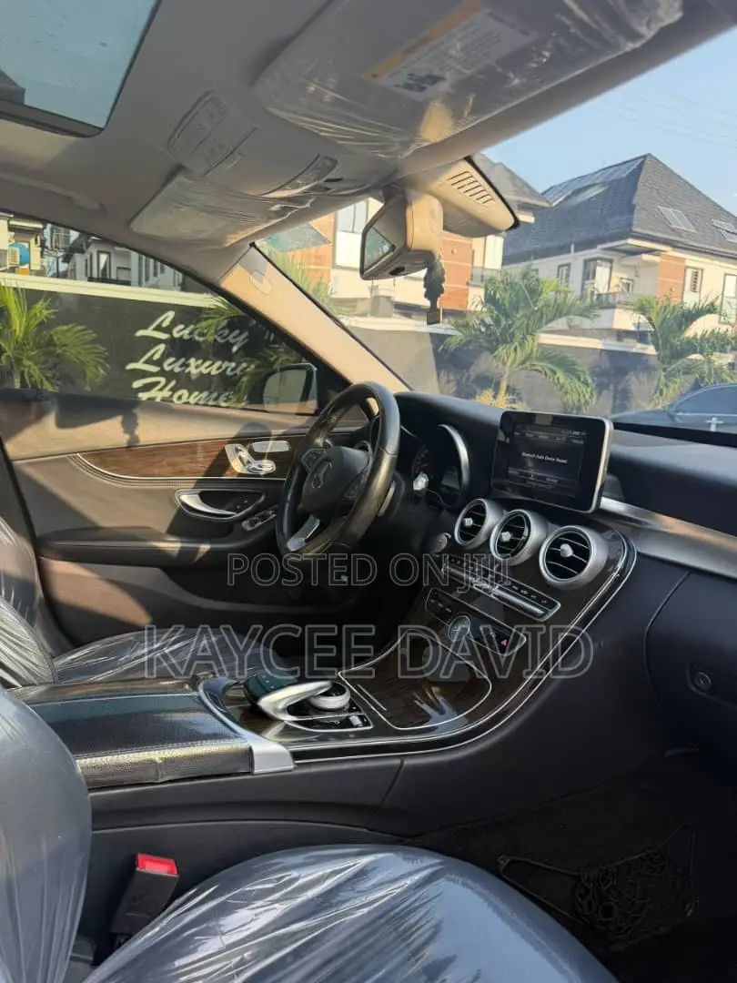 Mercedes-Benz C300 Luxury 4Matic Sedan AWD (2.0L 4cyl 7A) 2016 White