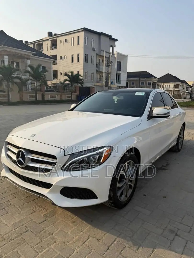 Mercedes-Benz C300 Luxury 4Matic Sedan AWD (2.0L 4cyl 7A) 2016 White