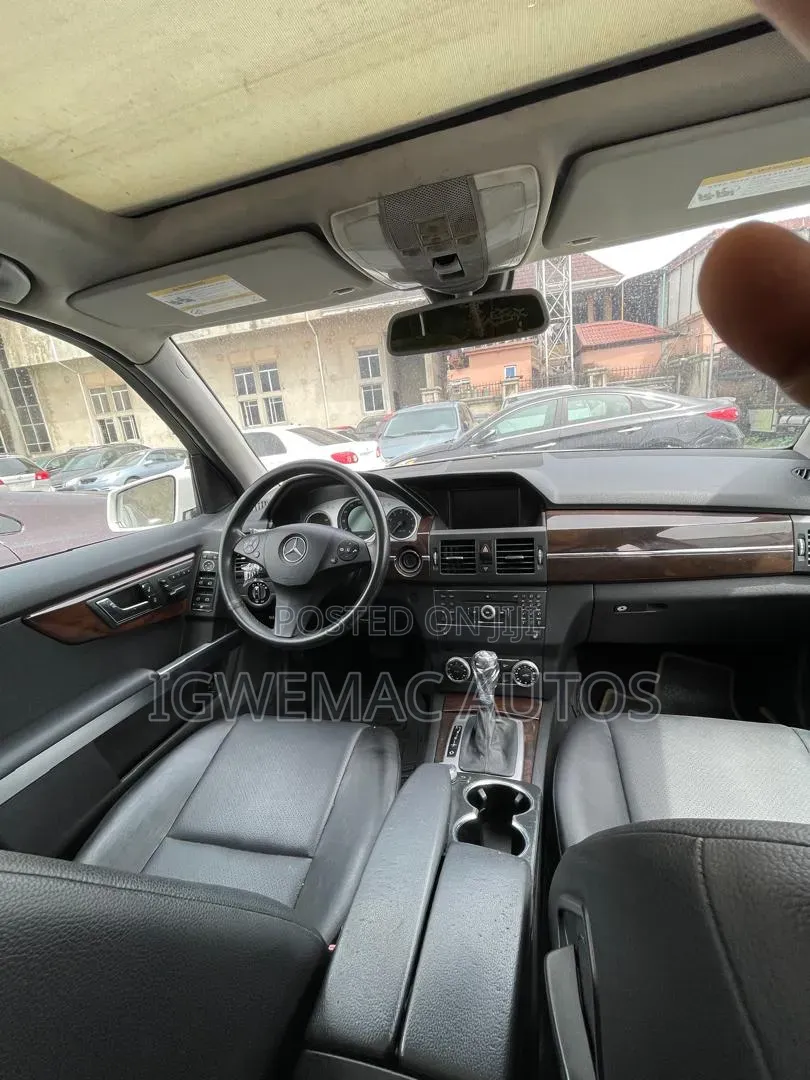 Mercedes-Benz GLK-Class 350 4MATIC 2010 White