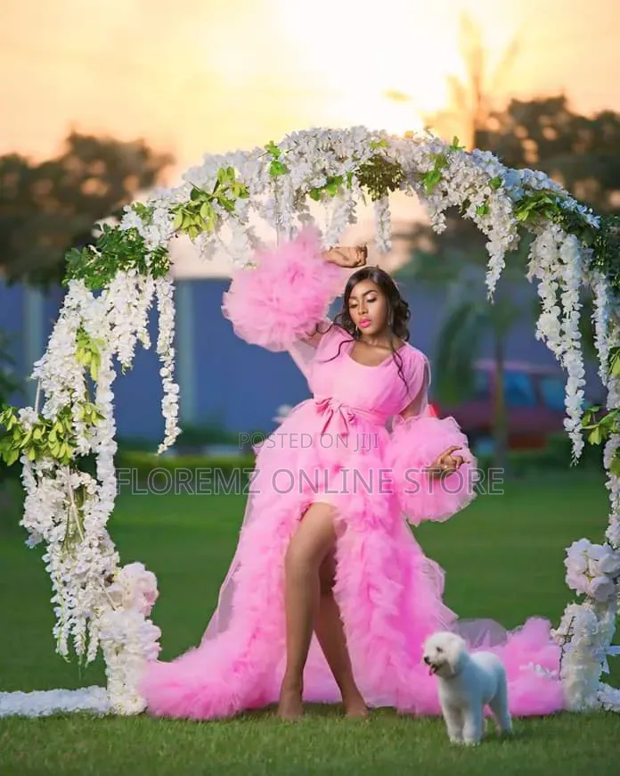 Baby Shower Robe for Photoshoot Rent