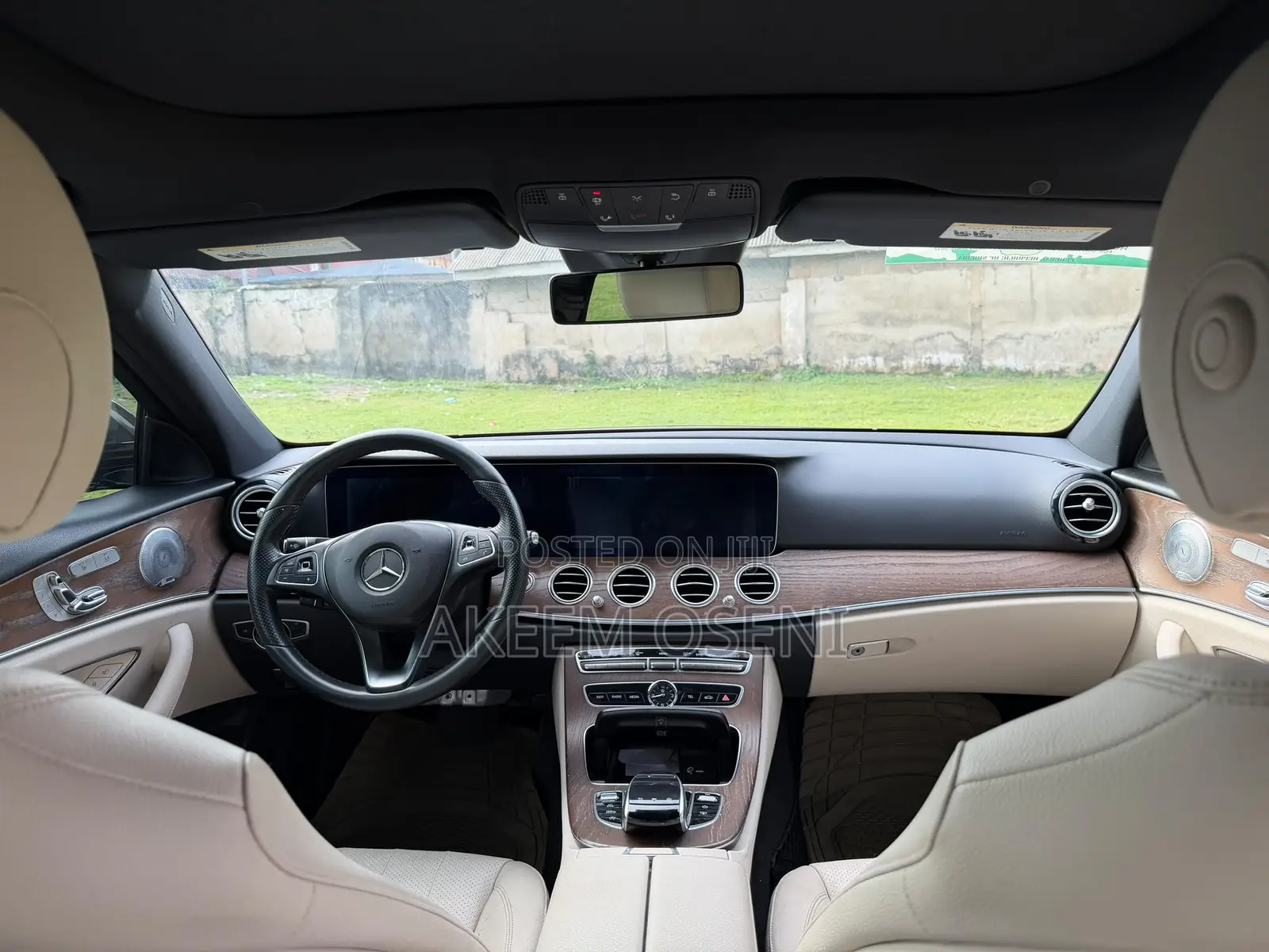 Mercedes-Benz 300E 2018 Brown
