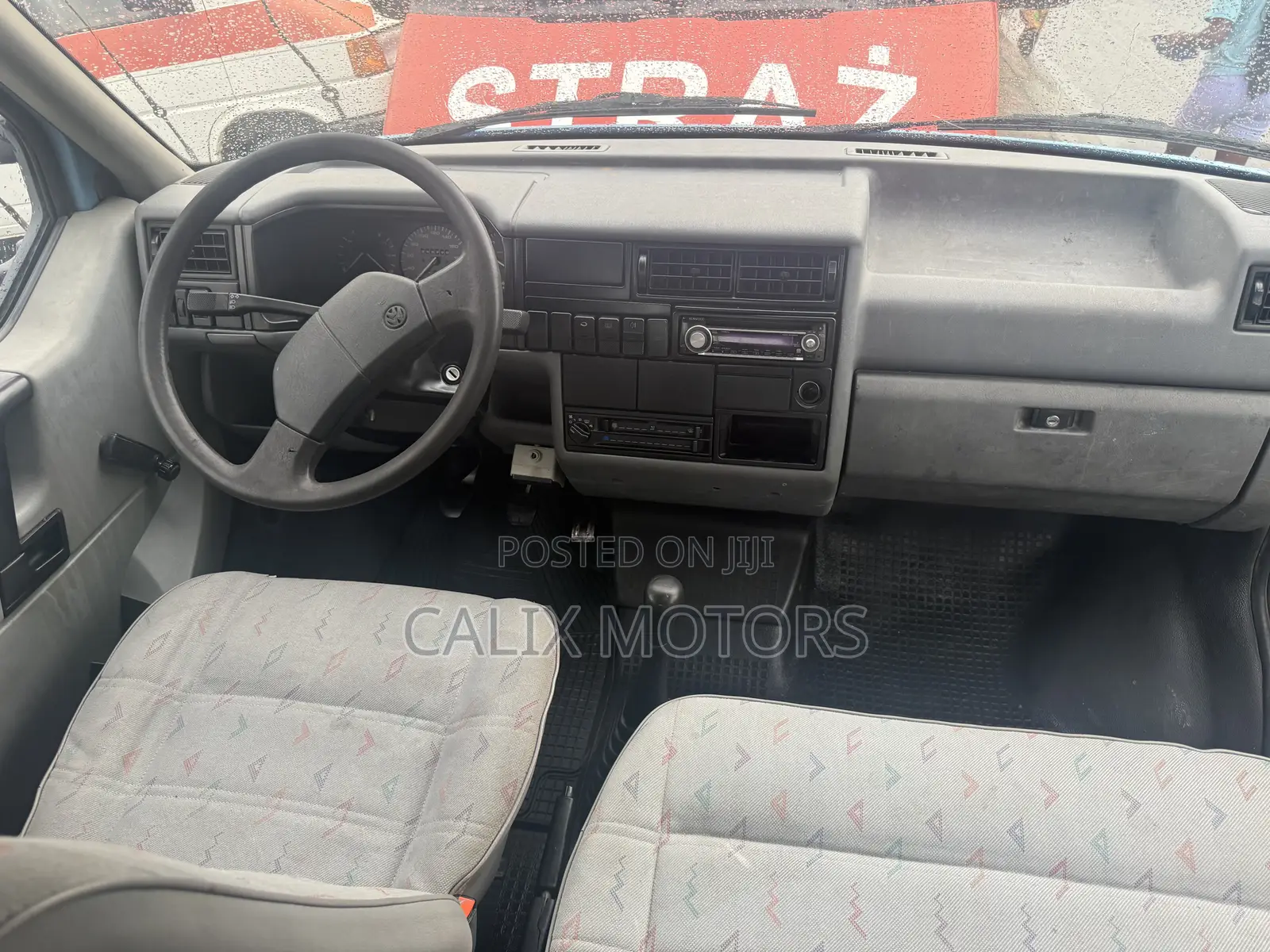 Foreign Used Volkswagen T4 Double Cabin Pick Up Truck.