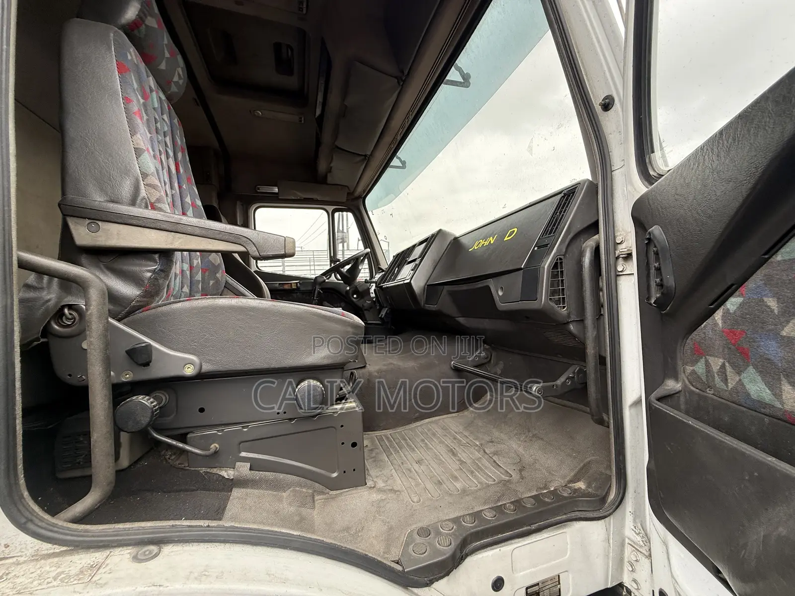 Mercedes Benz 20 Tonnes Hiab Truck 2006 White