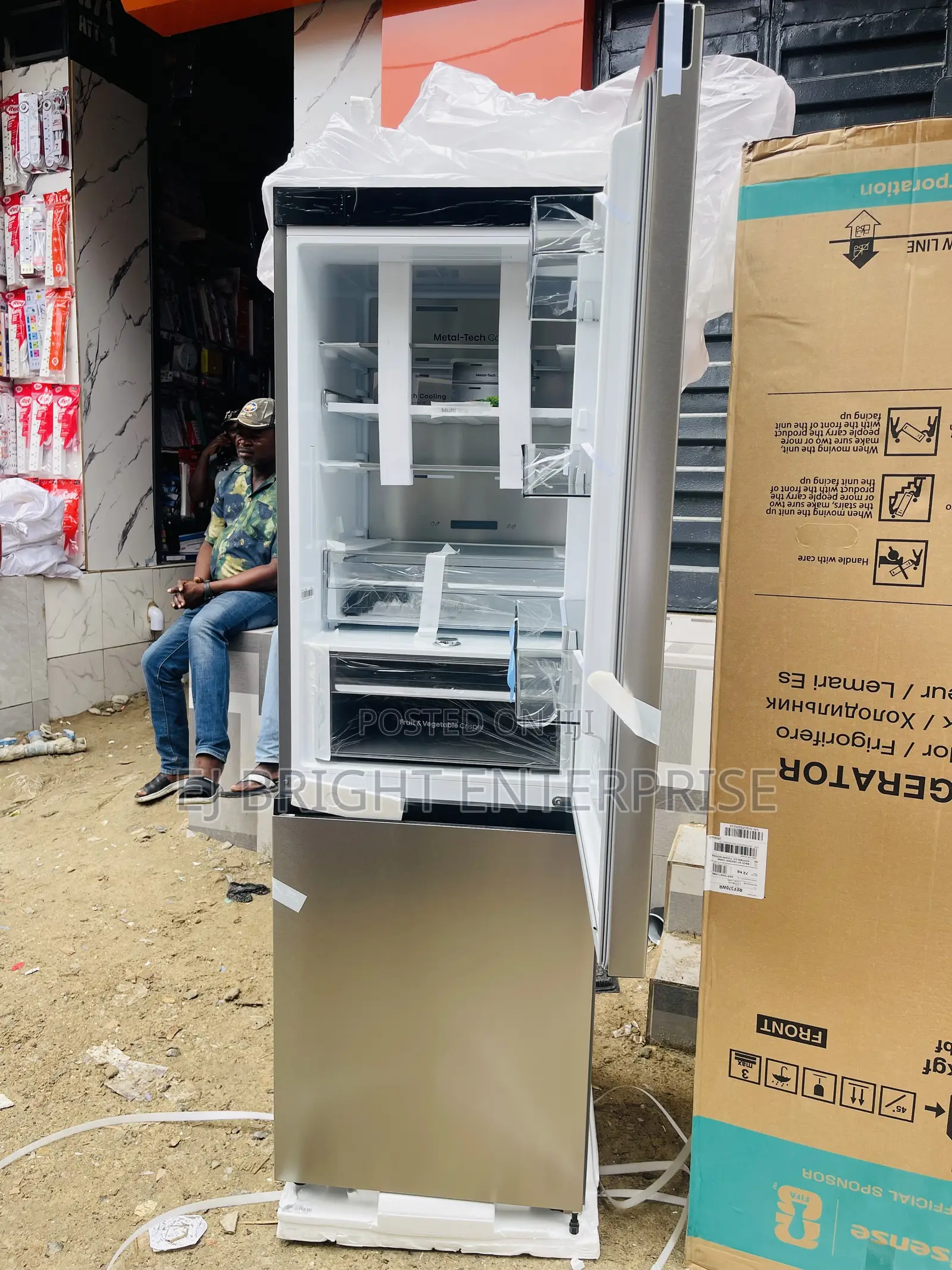 Hisense 310 Liters Double Door Bottom Mount Refrigerator | REF370WR
