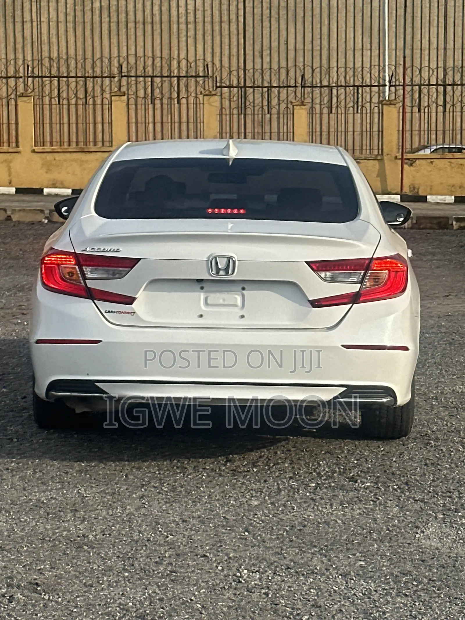 Honda Accord EX (1.5L 4cyl Turbo CVT) 2019 White
