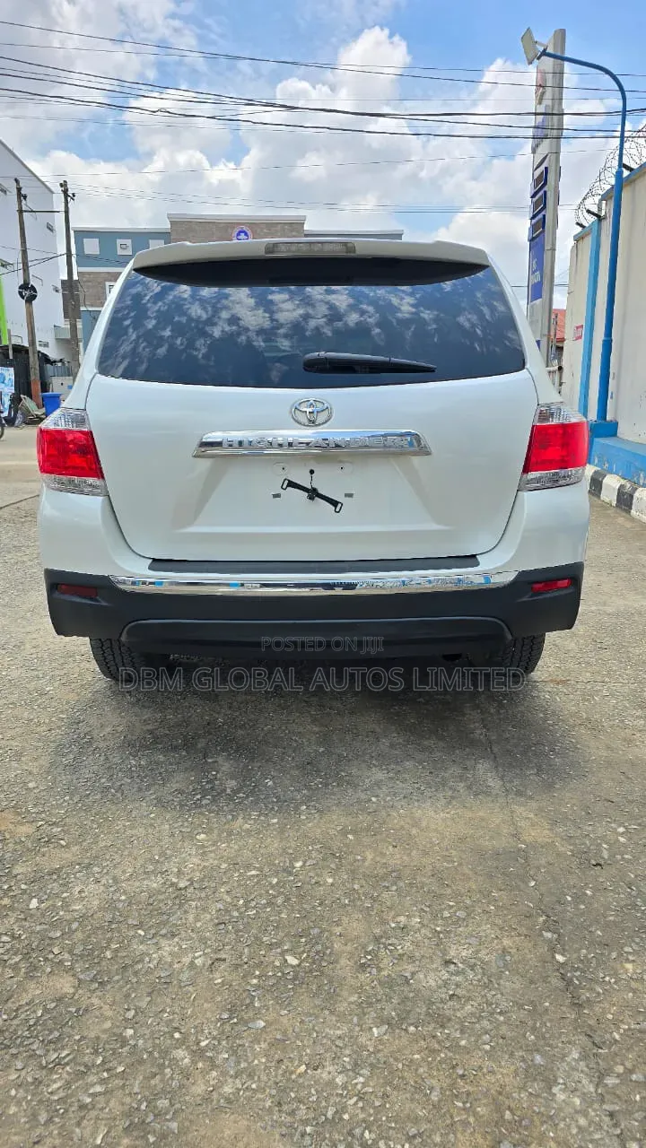Toyota Highlander 2011 White