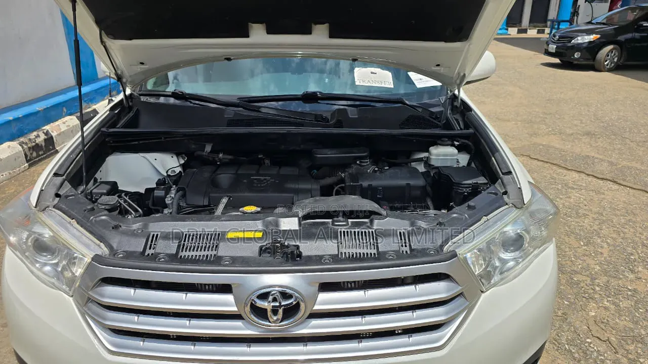 Toyota Highlander 2011 White