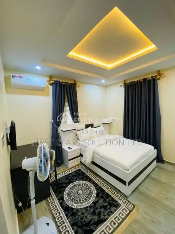 Luxuriously Furnished 2-Bedroom Duplex