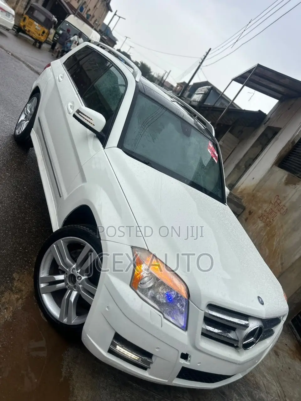 Mercedes-Benz GLK-Class 350 4MATIC 2012 White