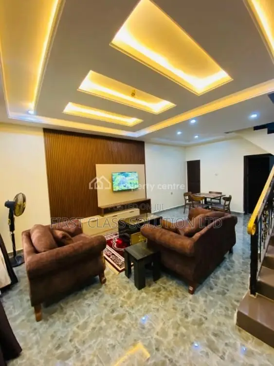 2 Bedroom Duplex