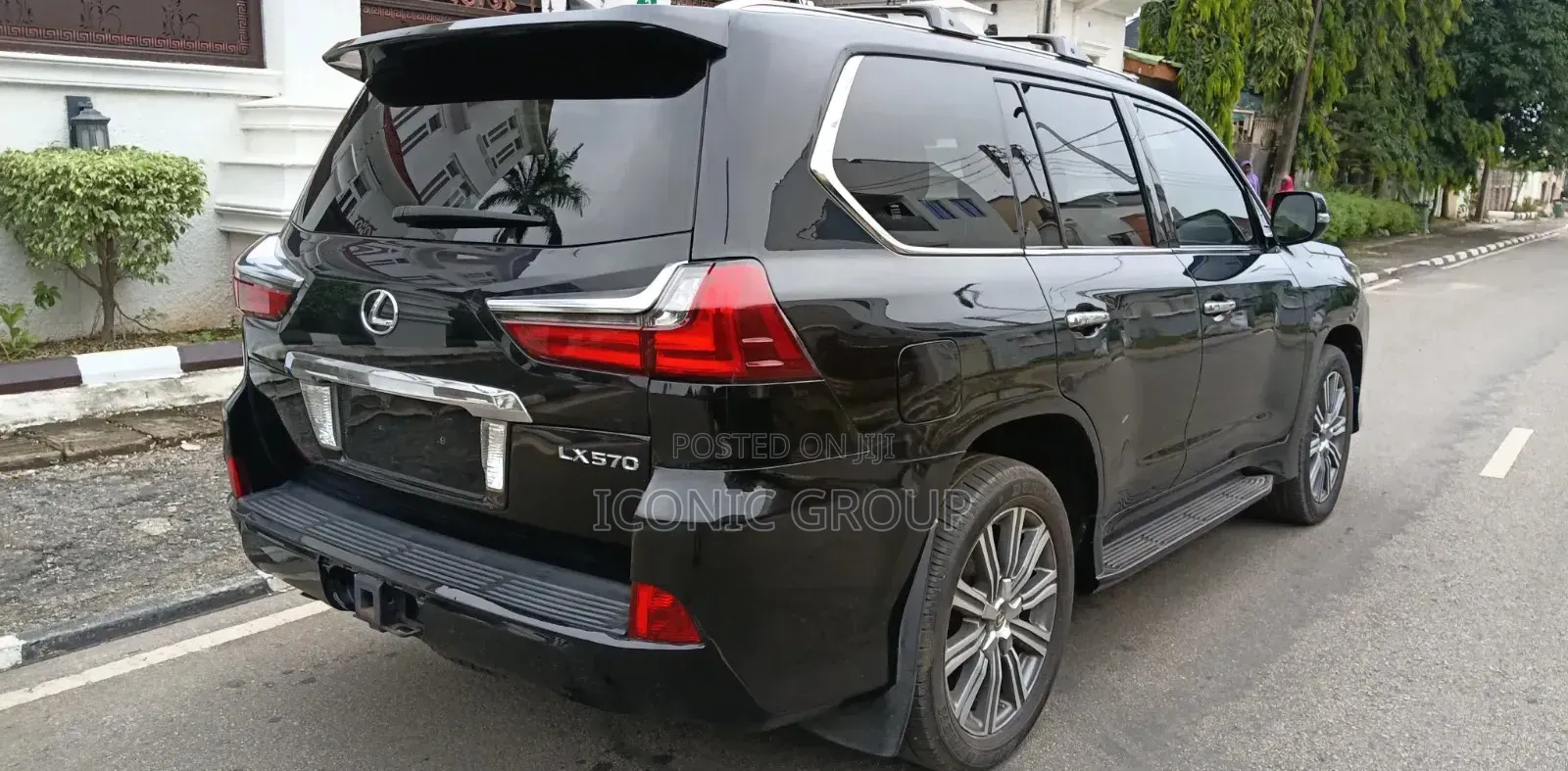 Lexus LX 570 (5 seats) AWD 2018 Black