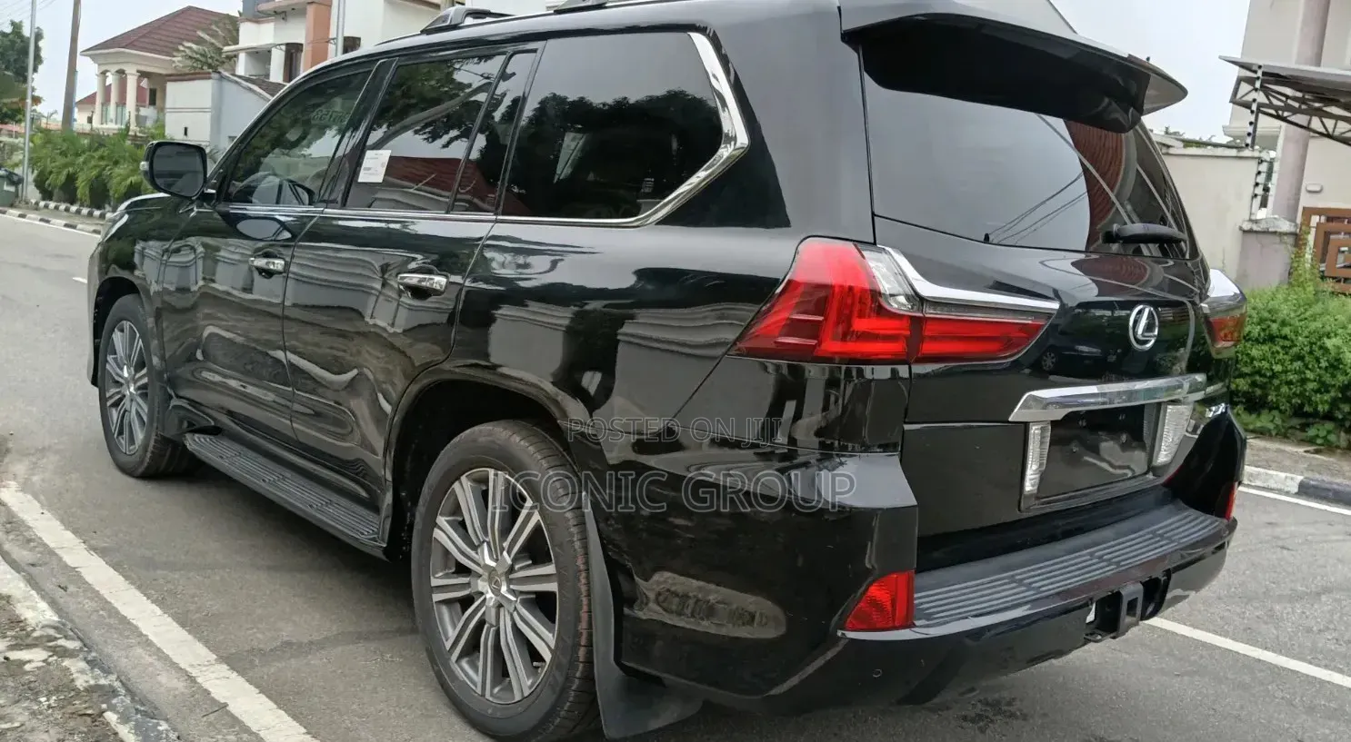 Lexus LX 570 (5 seats) AWD 2018 Black
