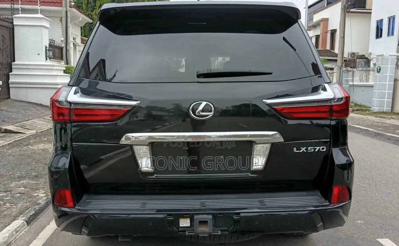 Lexus LX 570 (5 seats) AWD 2018 Black