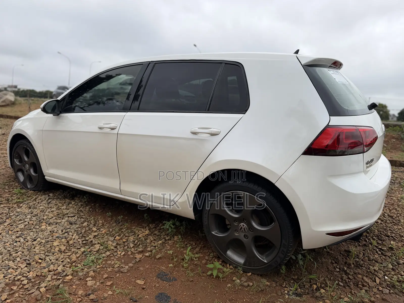 Volkswagen Golf TSI 2-Door FWD 2016 White