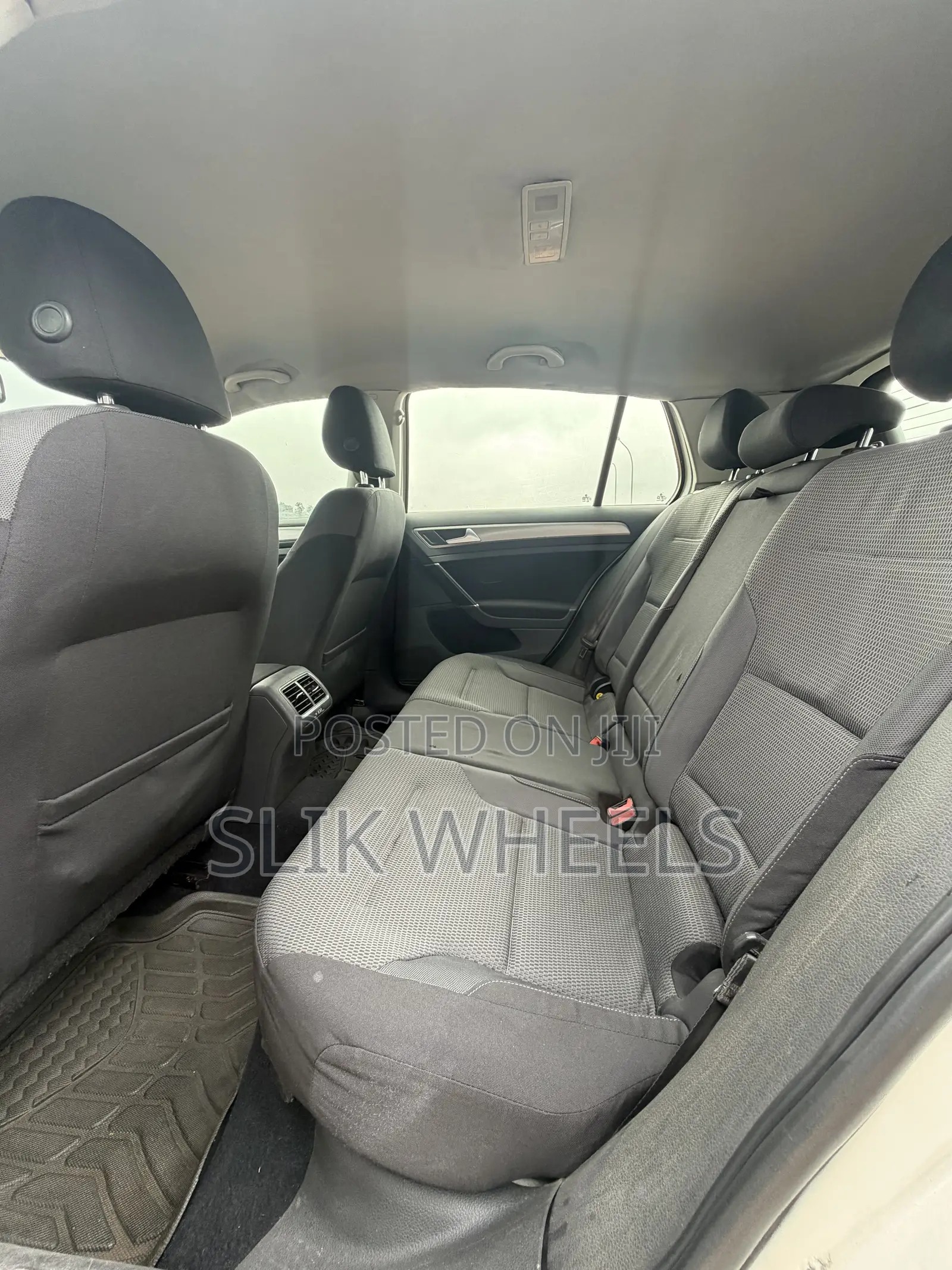 Volkswagen Golf TSI 2-Door FWD 2016 White