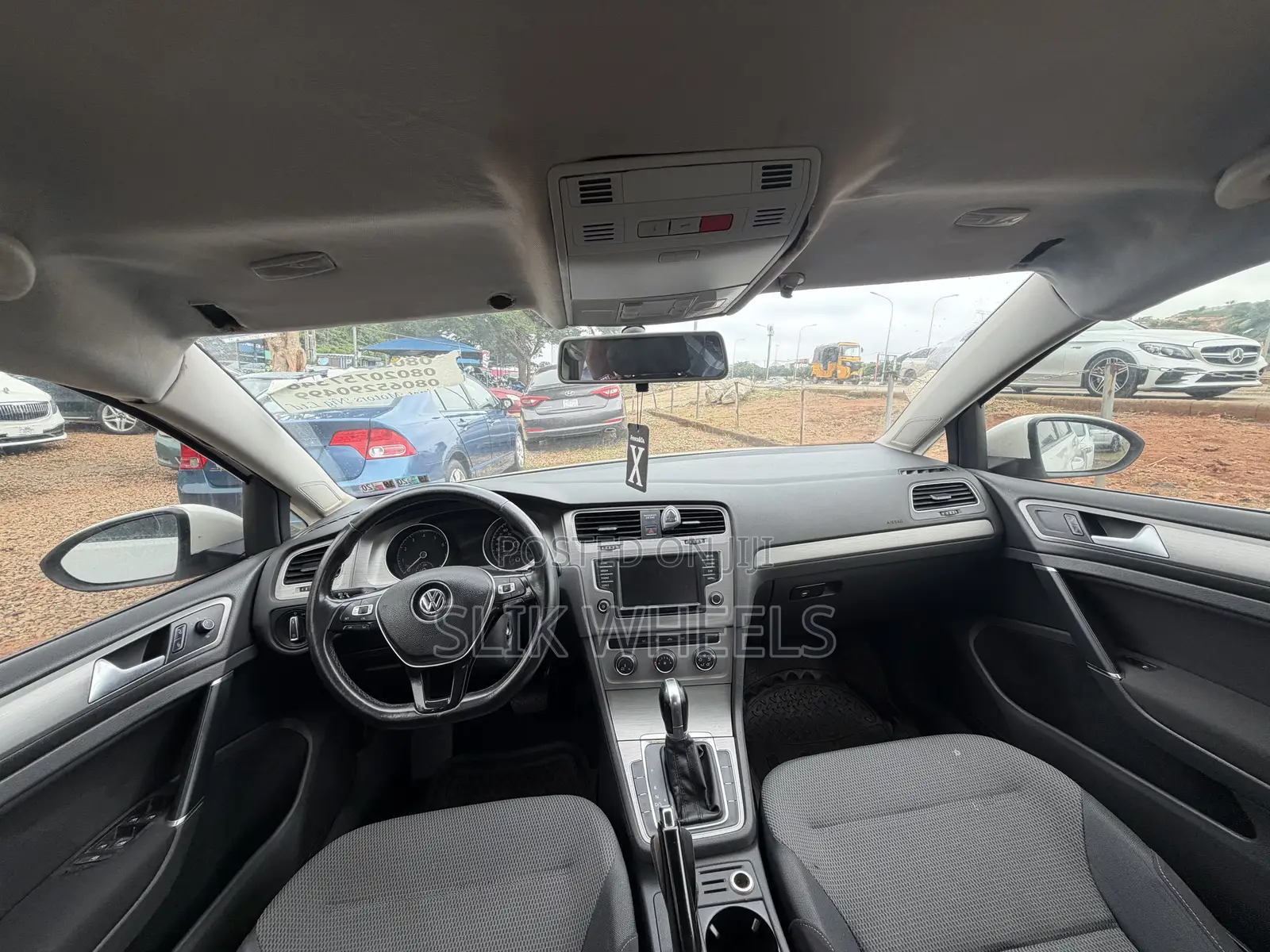 Volkswagen Golf TSI 2-Door FWD 2016 White