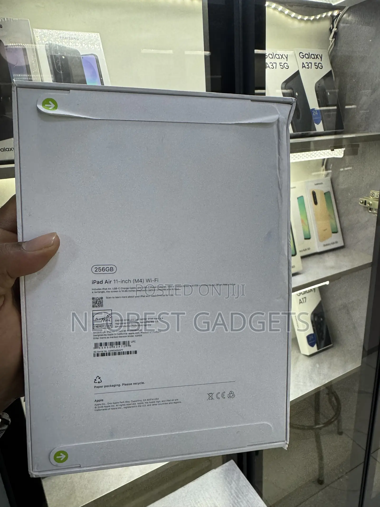New Apple iPad Air 256 GB Blue