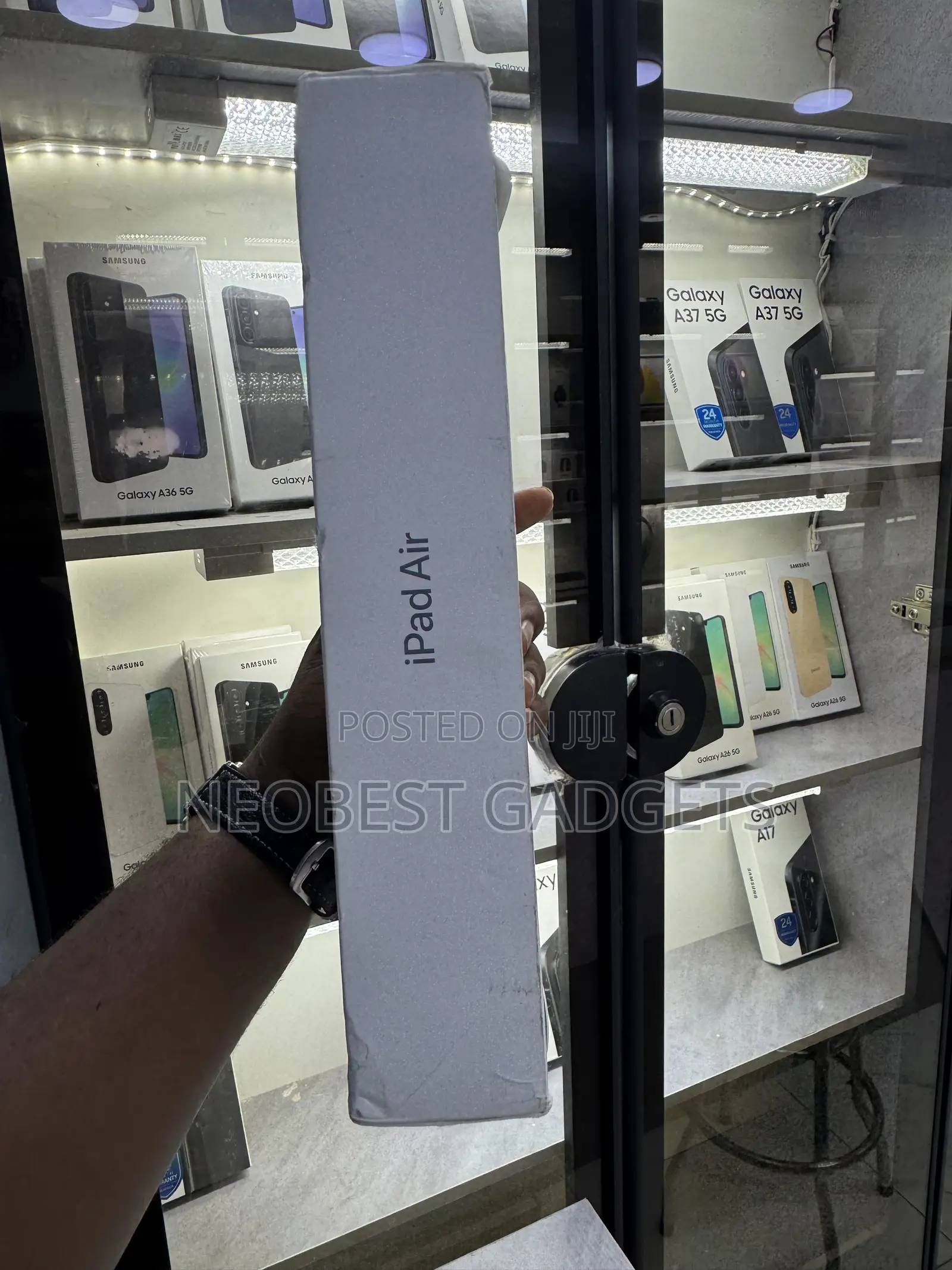 New Apple iPad Air 256 GB Blue