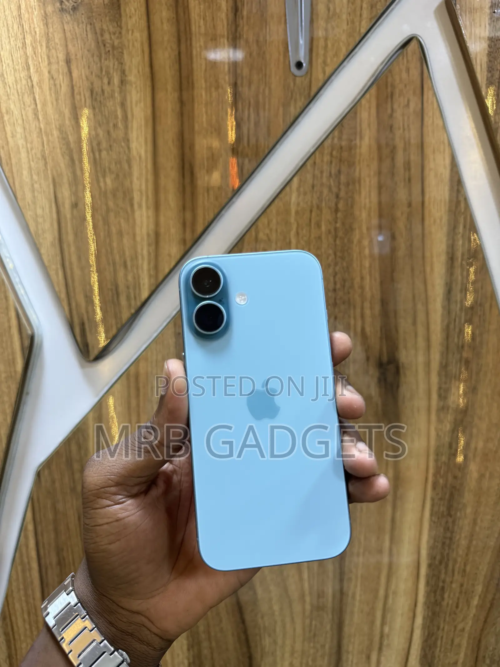Apple iPhone 16 128 GB Green