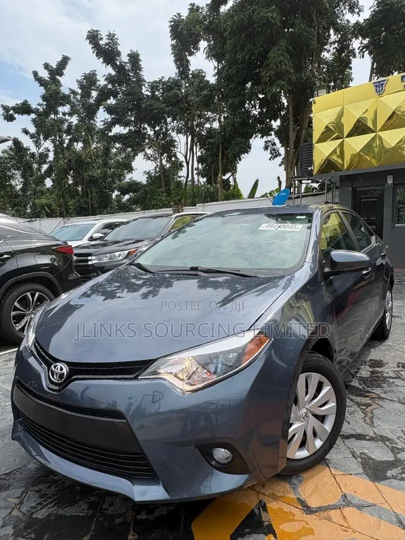 Toyota Corolla LE 4dr Sedan (1.8L 4cyl CVT) 2016 Gray