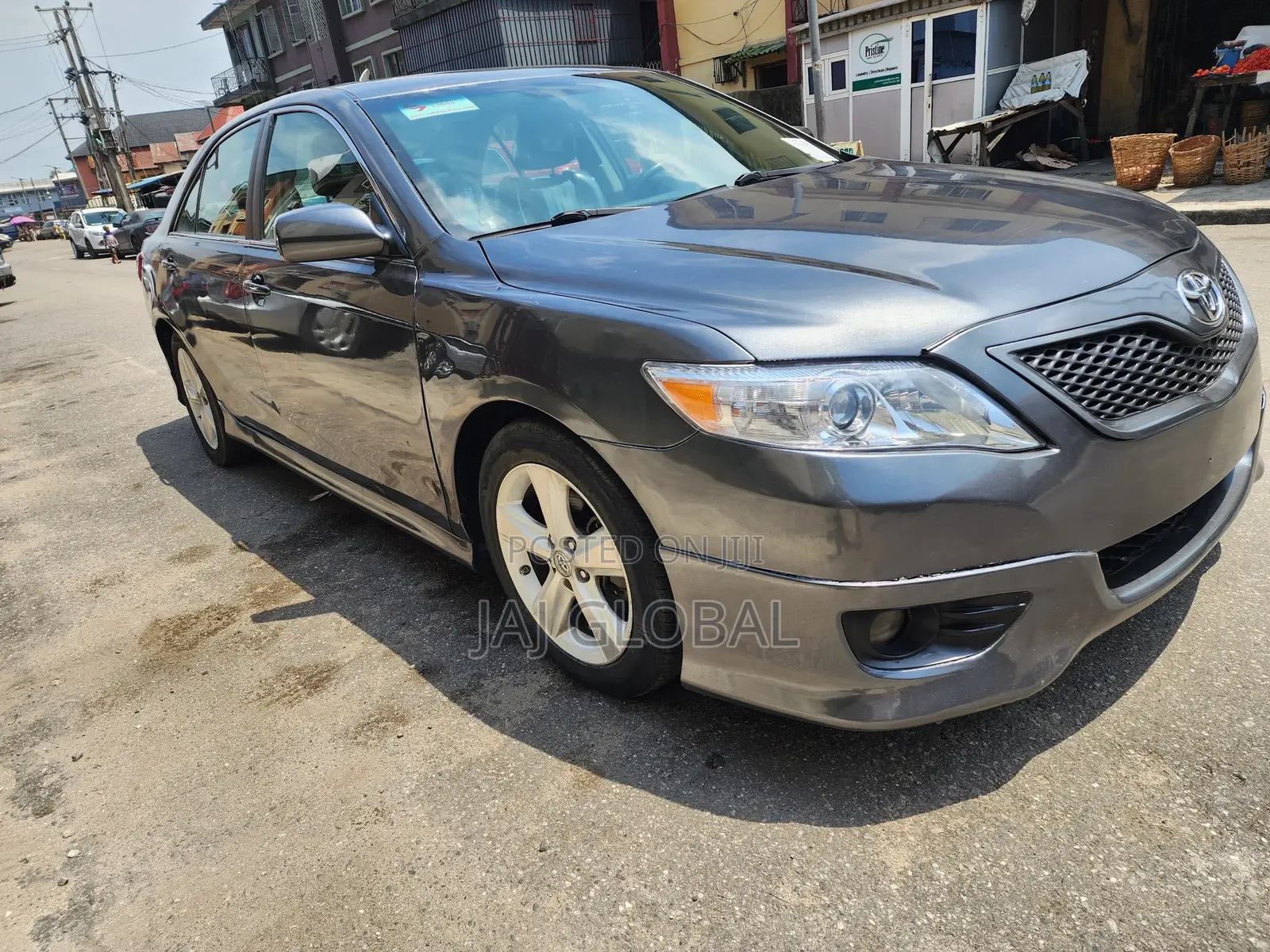 Toyota Camry SE 4dr Sedan (2.5L 4cyl 6AM) 2010 Gray