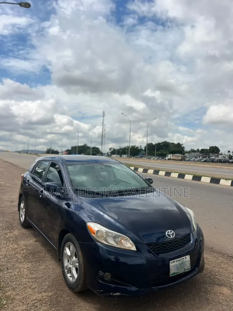 Toyota Matrix 2010 Blue