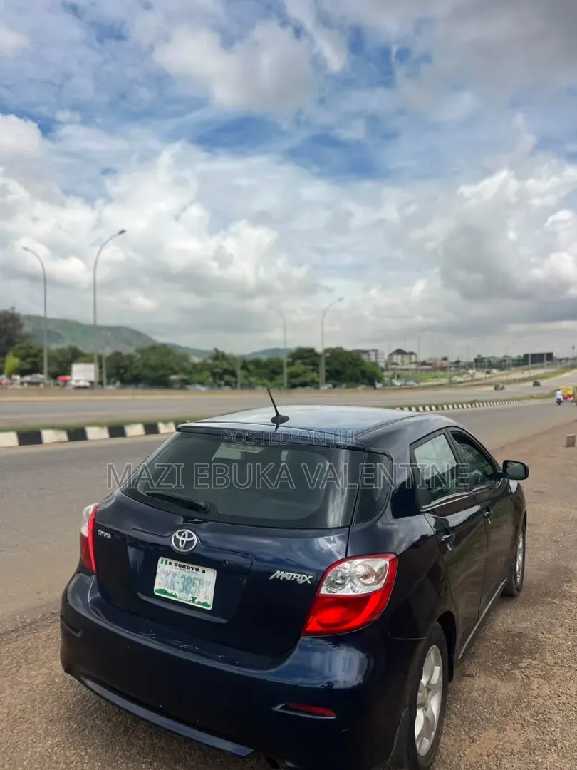 Toyota Matrix 2010 Blue