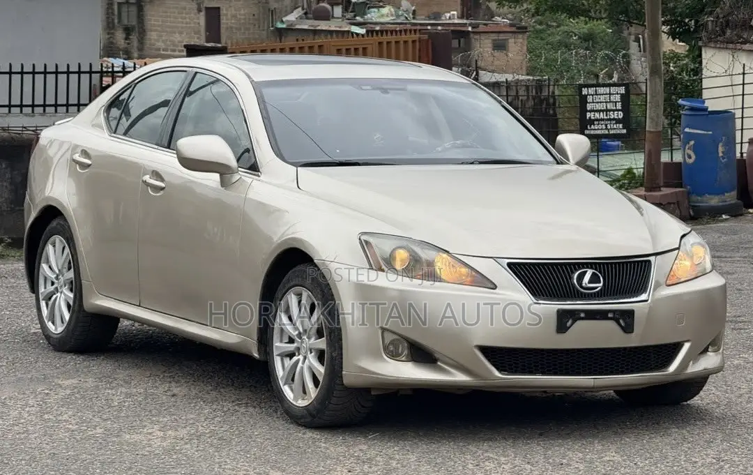Lexus IS 250 2009 Gold