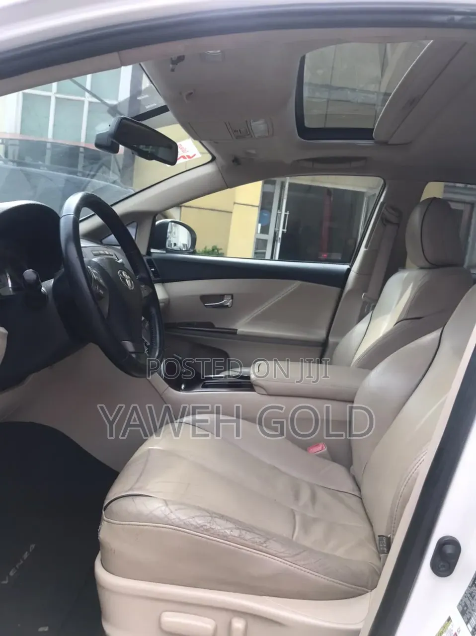 Toyota Venza XLE 2009 White
