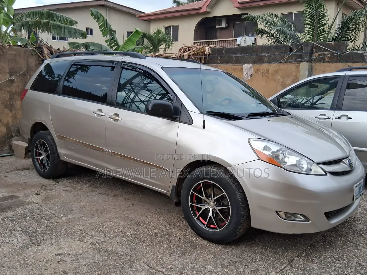 Toyota Sienna 2006 Gold