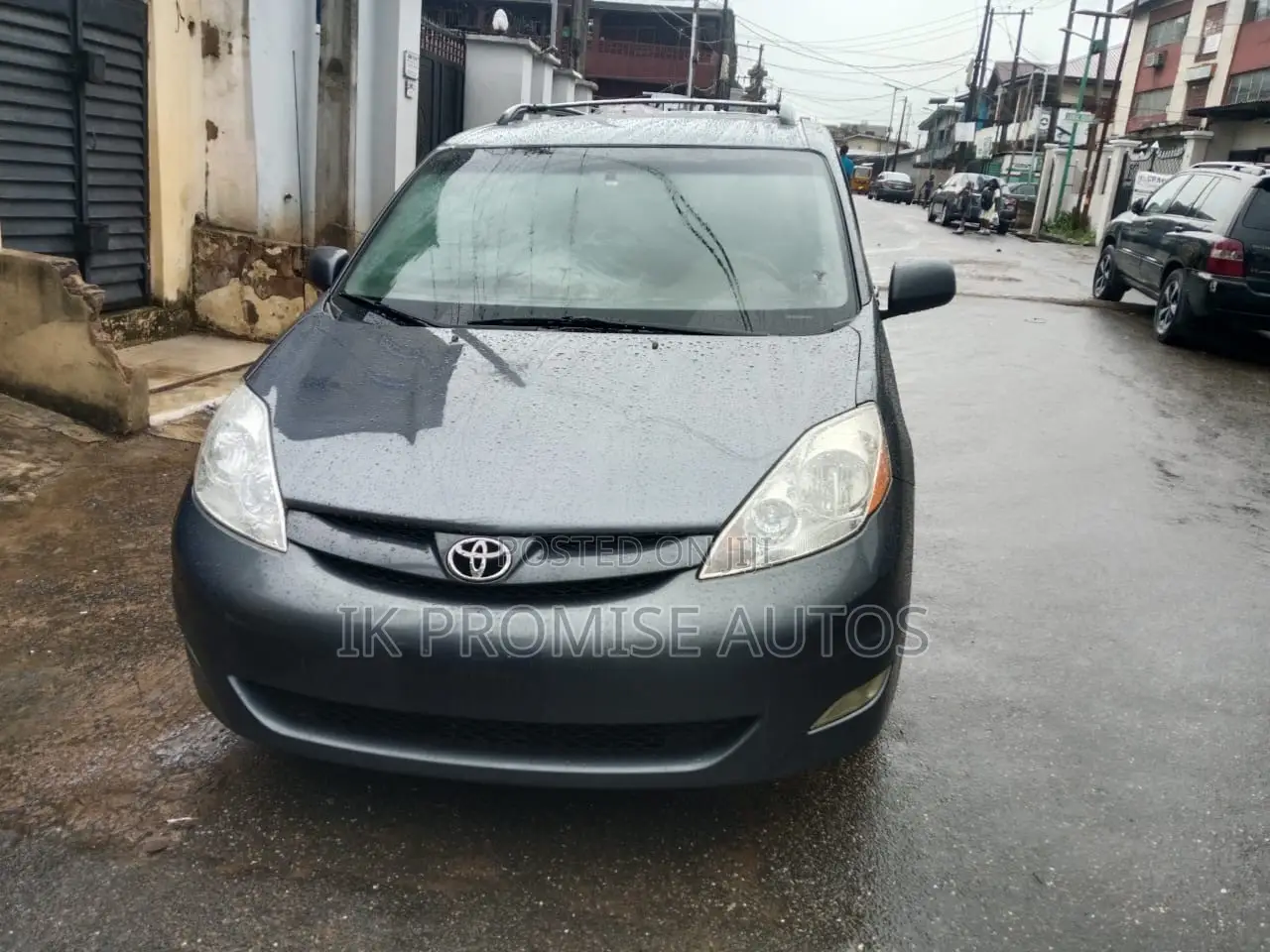 Toyota Sienna LE 2008 Gray