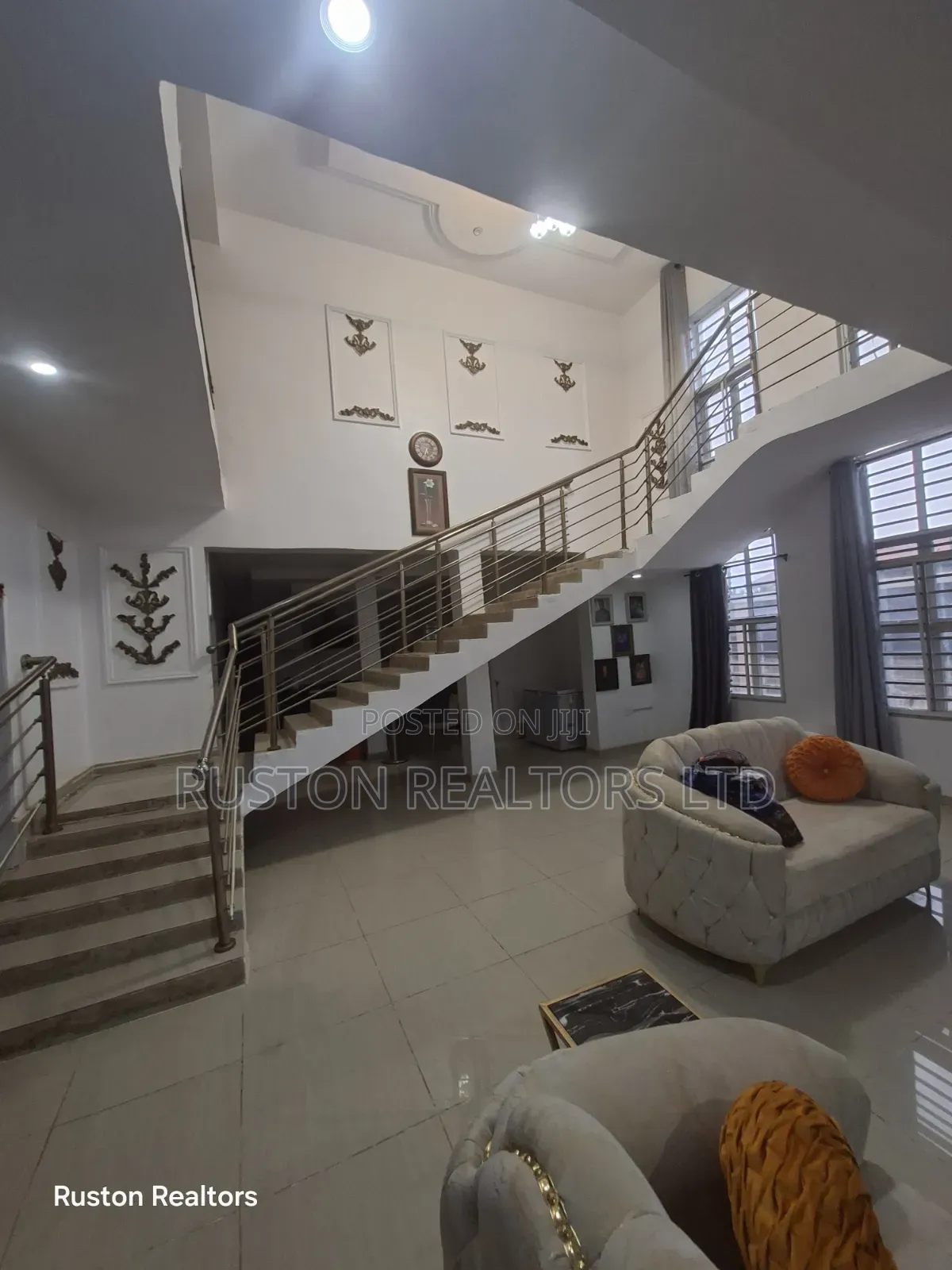 Furnished 5bdrm Duplex in Akala Express for sale