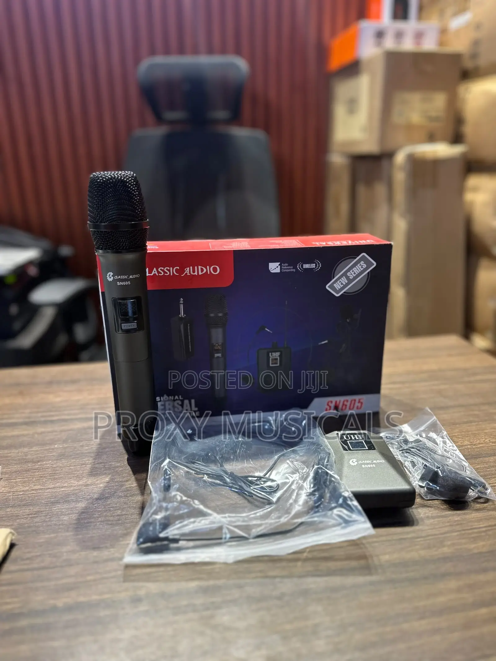 Classic Audio SN-605 Single Handheld, Lapel and Overhead Mic