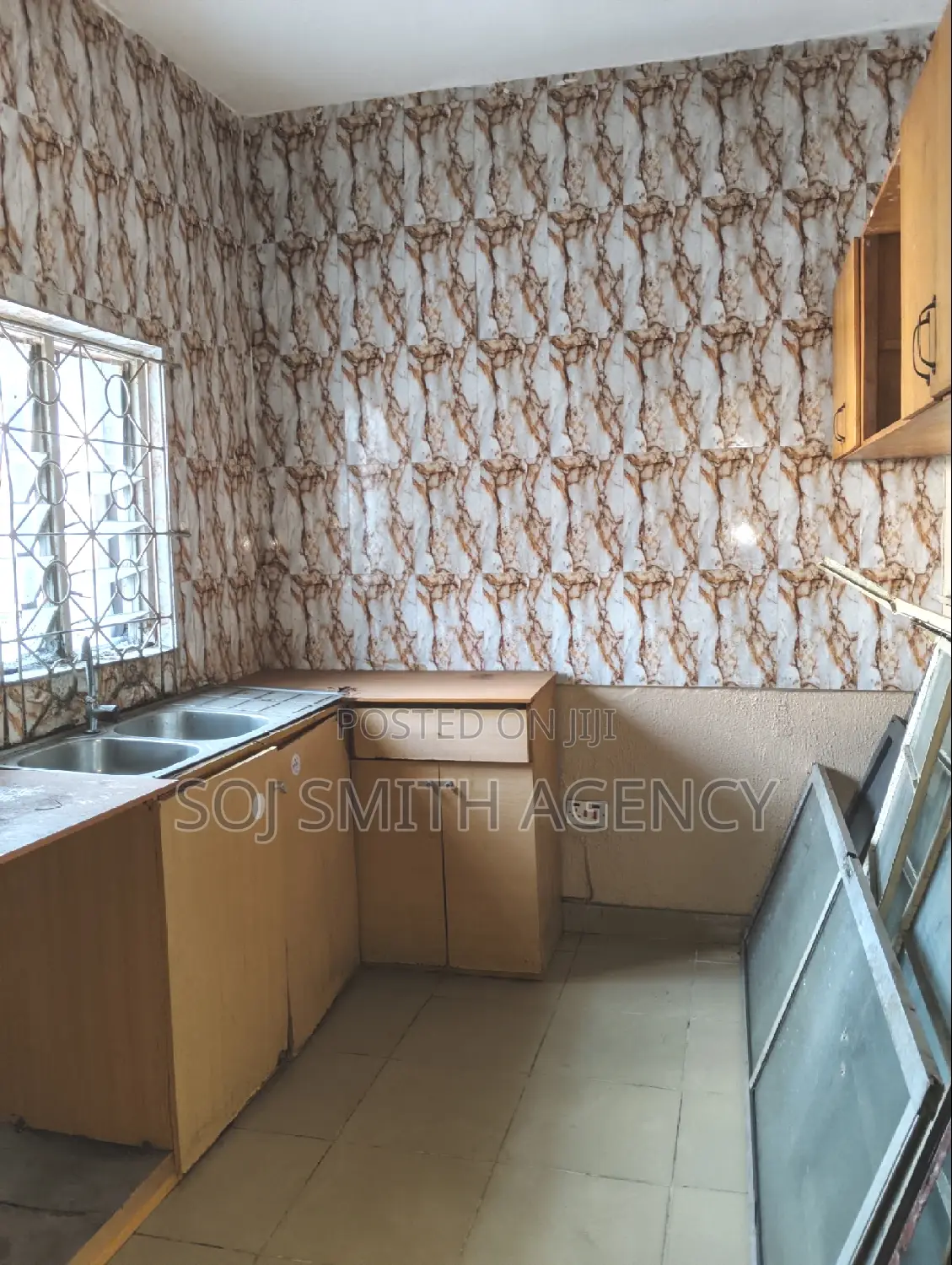 2bdrm Block of Flats in Bode Thomas for rent
