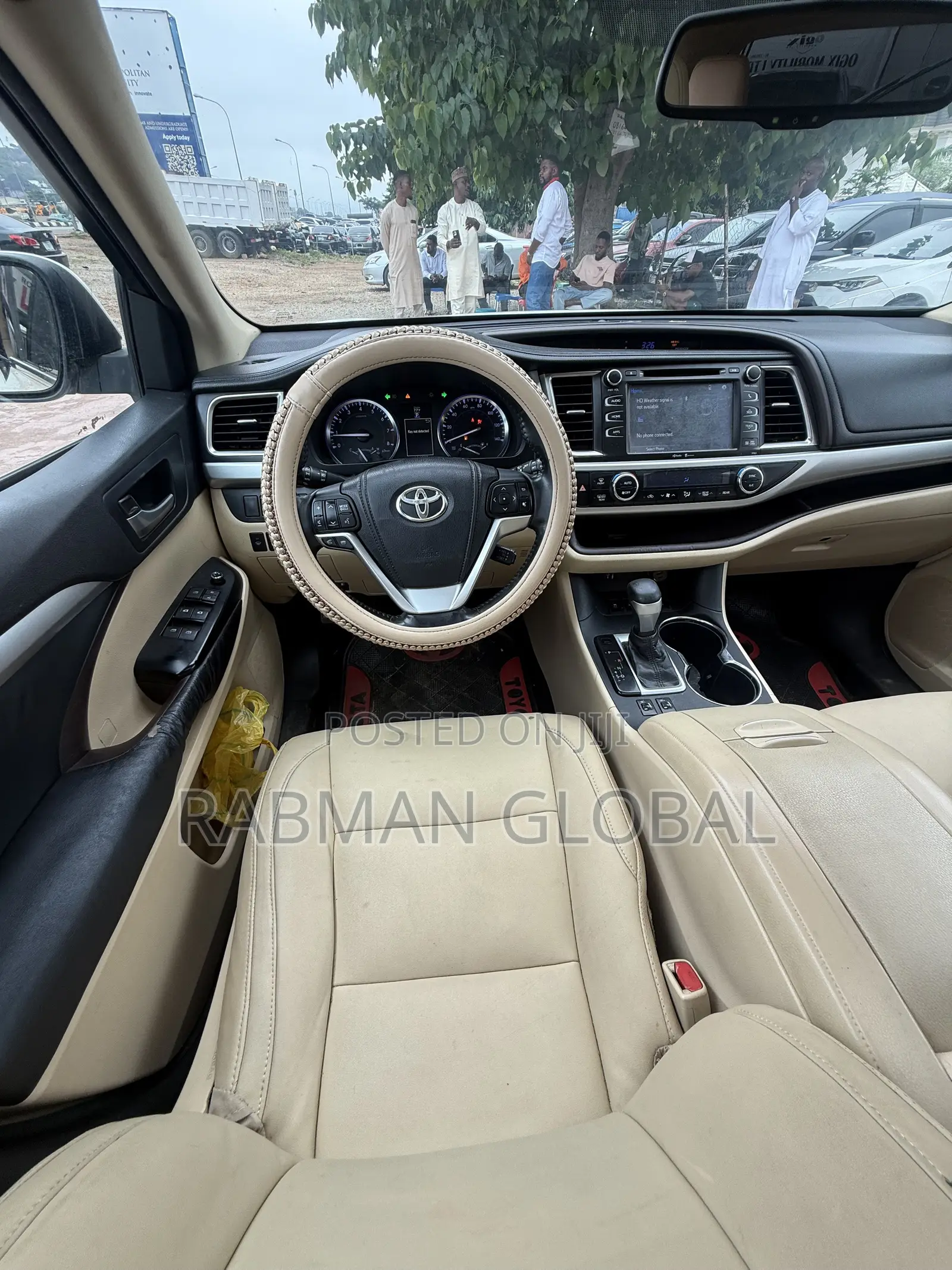 Toyota Highlander XLE 4dr SUV AWD (3.5L 6cyl 6A) 2015 White