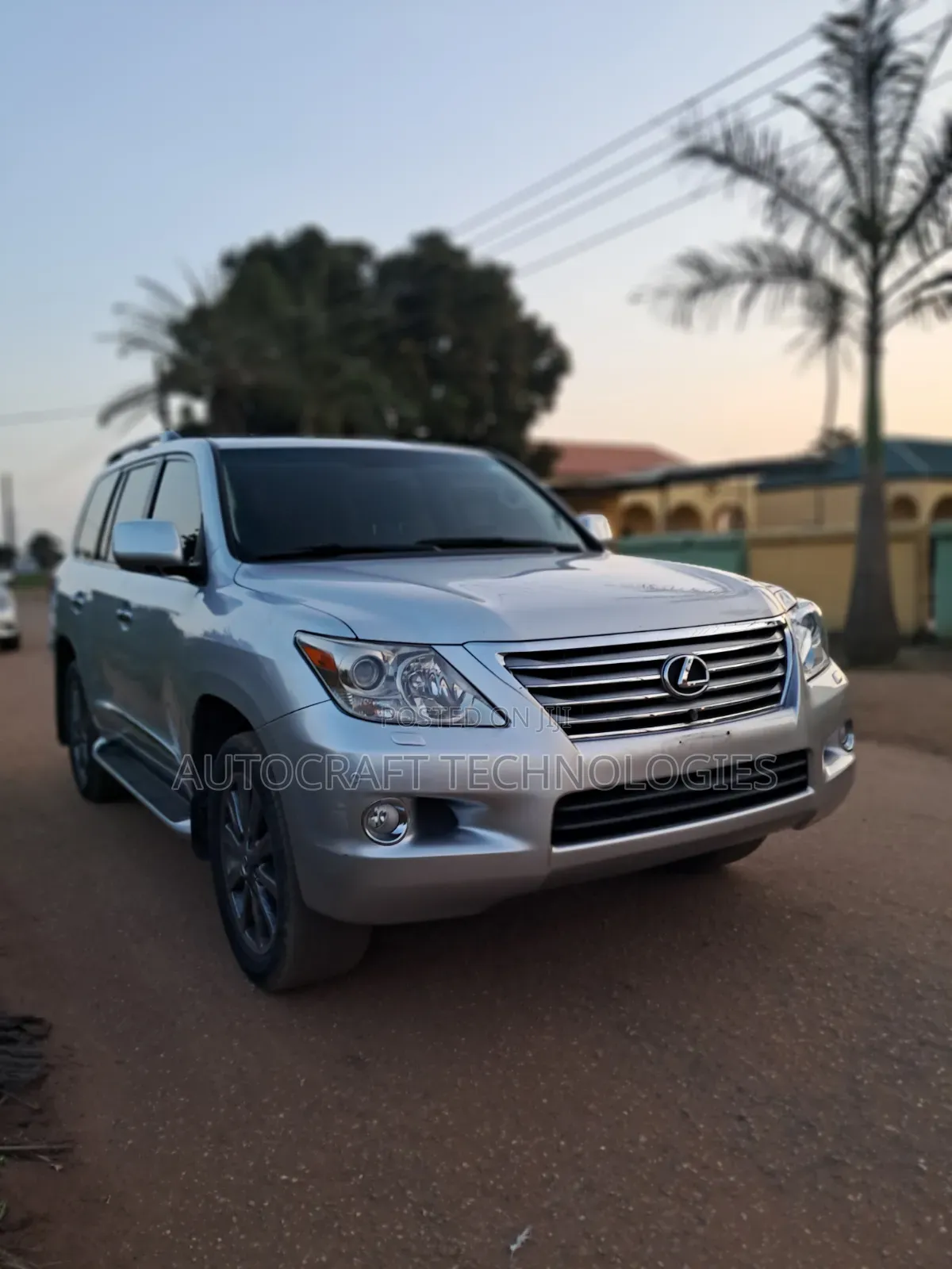 Lexus LX 570 2011 Silver