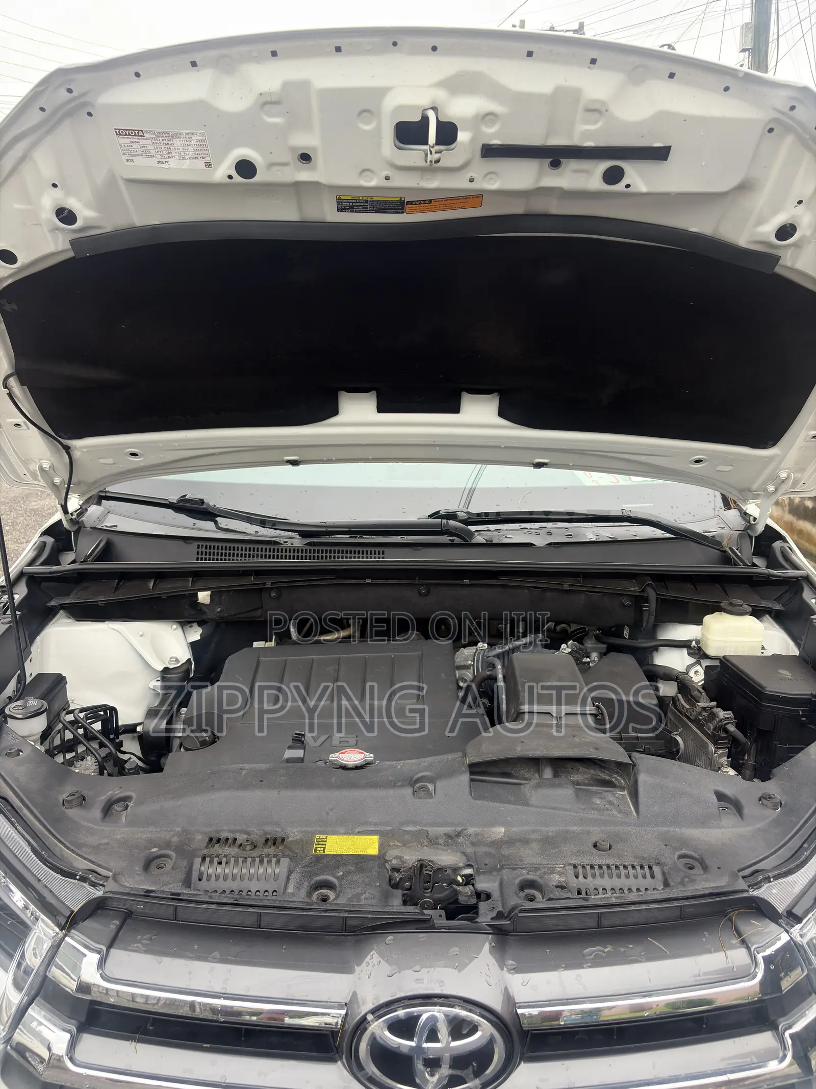 Toyota Highlander XLE V6 4x4 (3.5L 6cyl 6A) 2016 White