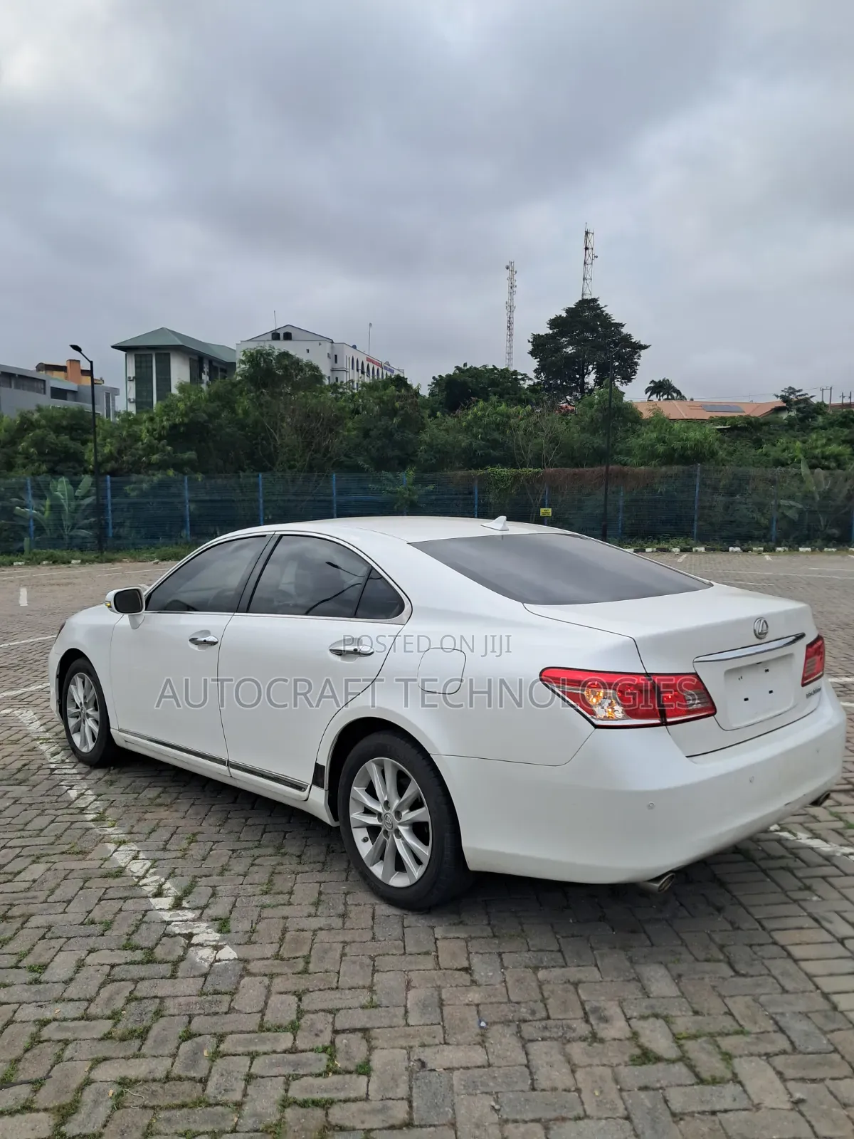 Lexus ES 2012 White