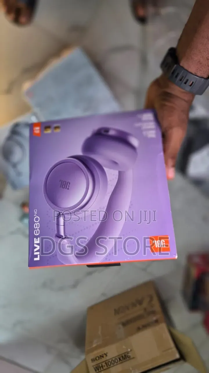JBL Live 680NC Bluetooth Headphone