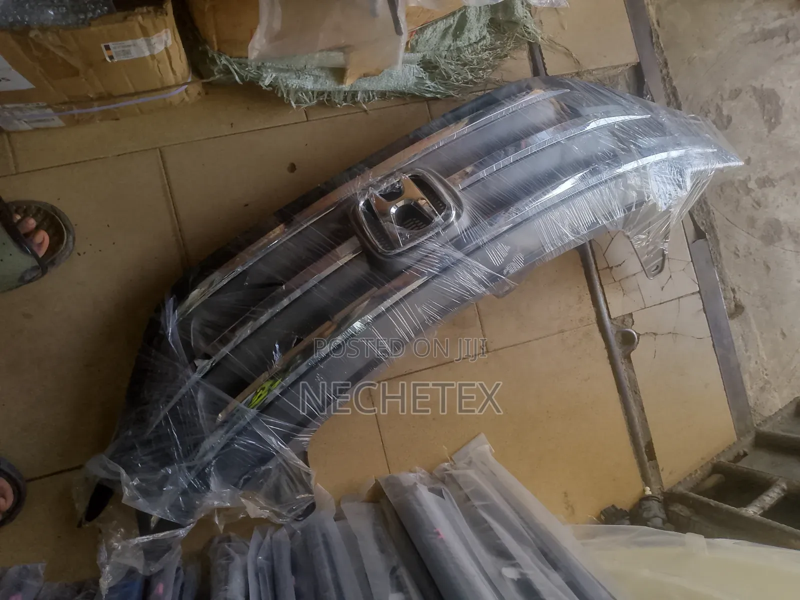 Front Grill Honda CR-V New One