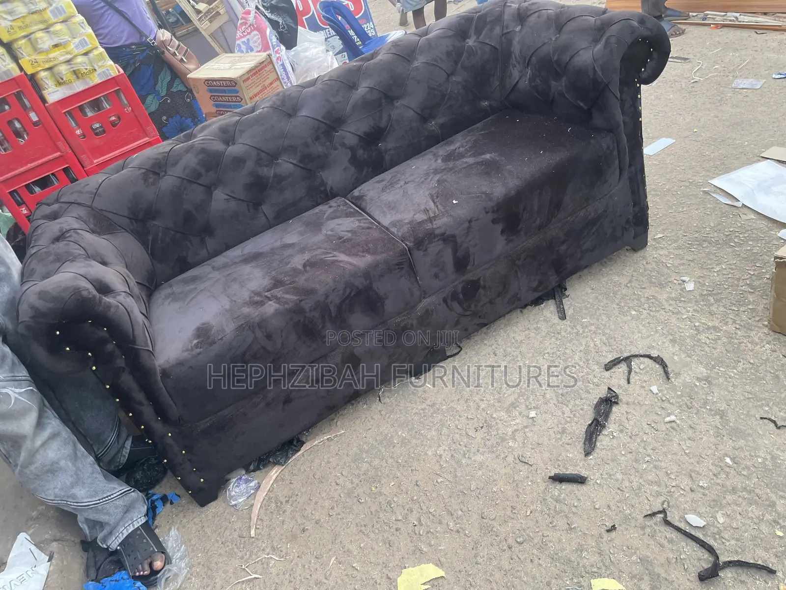 7 Seater Modern Chesterfield Sofa