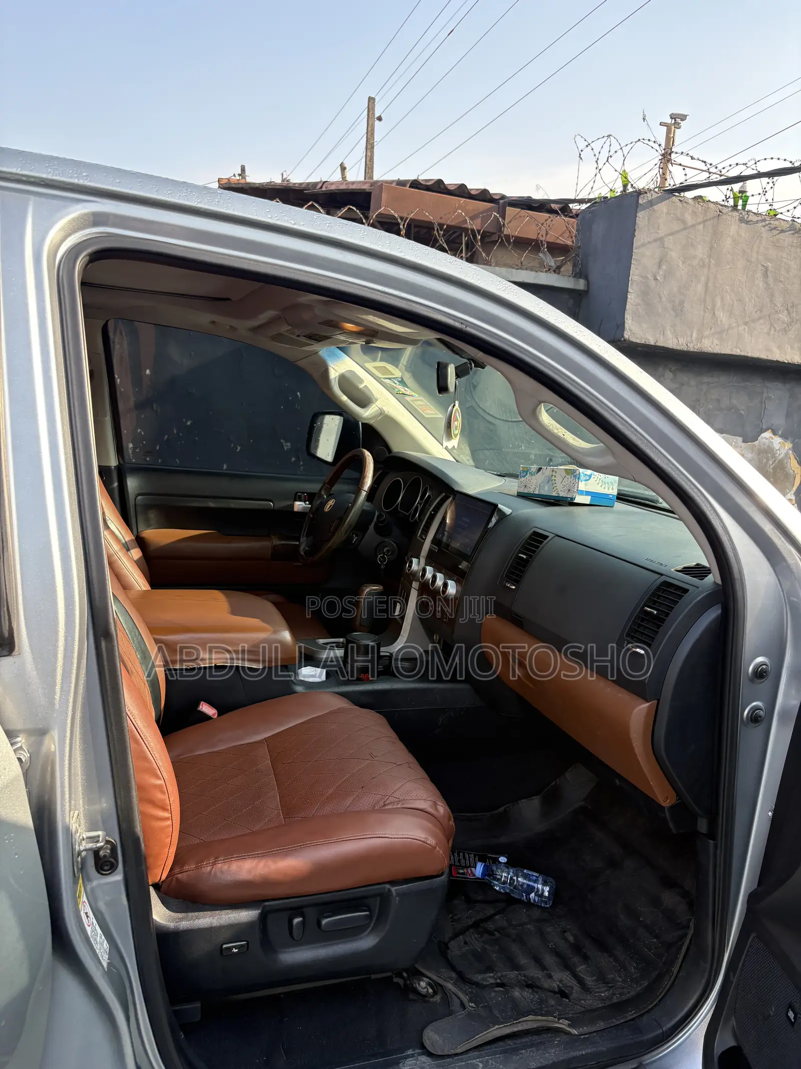 Toyota Tundra Limited 4dr Double Cab 4WD SB (5.7L 8cyl 6A) 2014 Silver