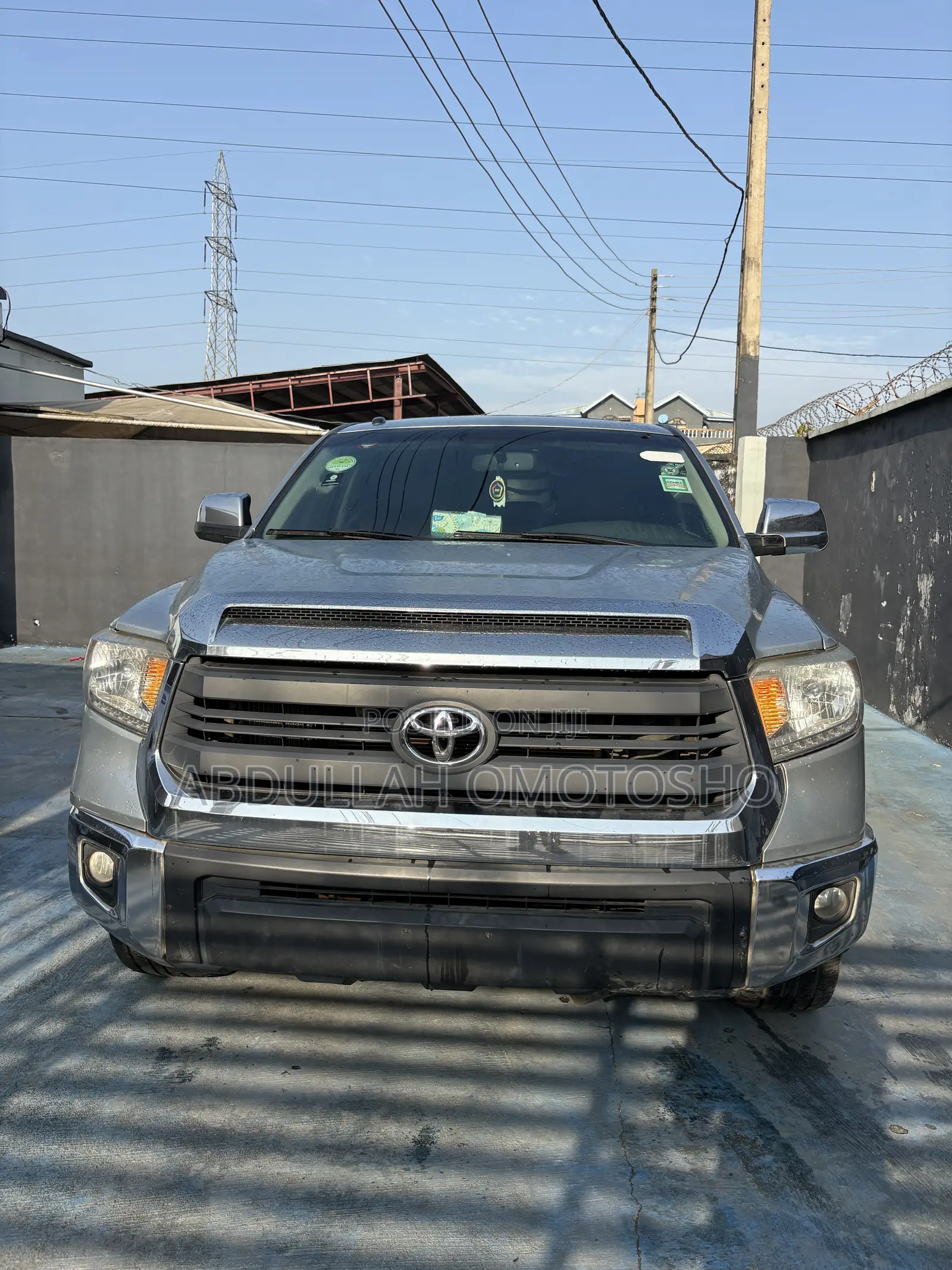 Toyota Tundra Limited 4dr Double Cab 4WD SB (5.7L 8cyl 6A) 2014 Silver