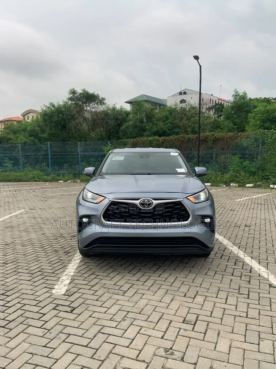 Toyota Highlander 2022 Blue