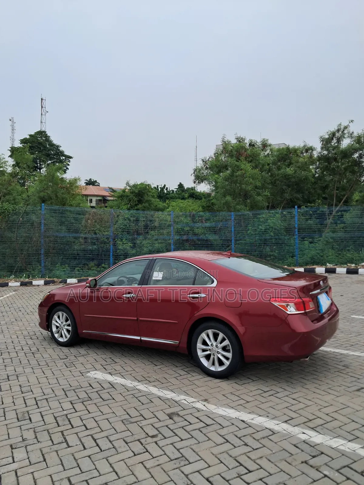 Lexus ES 2012 Burgundy