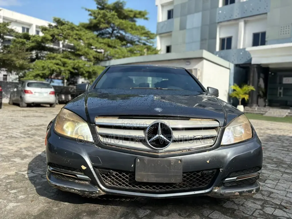 Mercedes-Benz C300 2008 Black